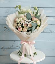 Букет цветов из:  Розы и Лизиантусы в Тамале