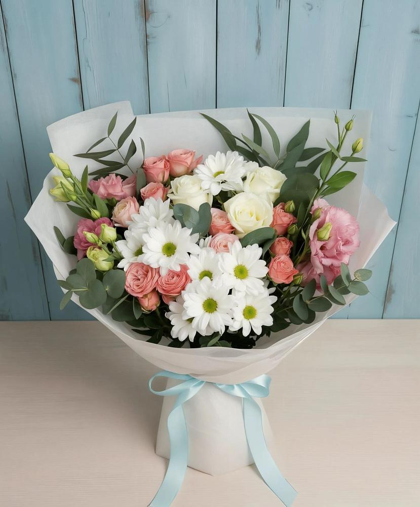 Букет цветов из: Розы, Лизиантусы и Хризантемы в Тамале