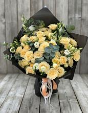 Букет цветов из:  Розы и Лизиантусы #REPLACE_PRED# Тамале