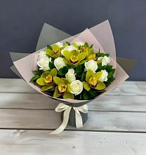 Букет цветов из:  Орхидеи и Розы в Тамале