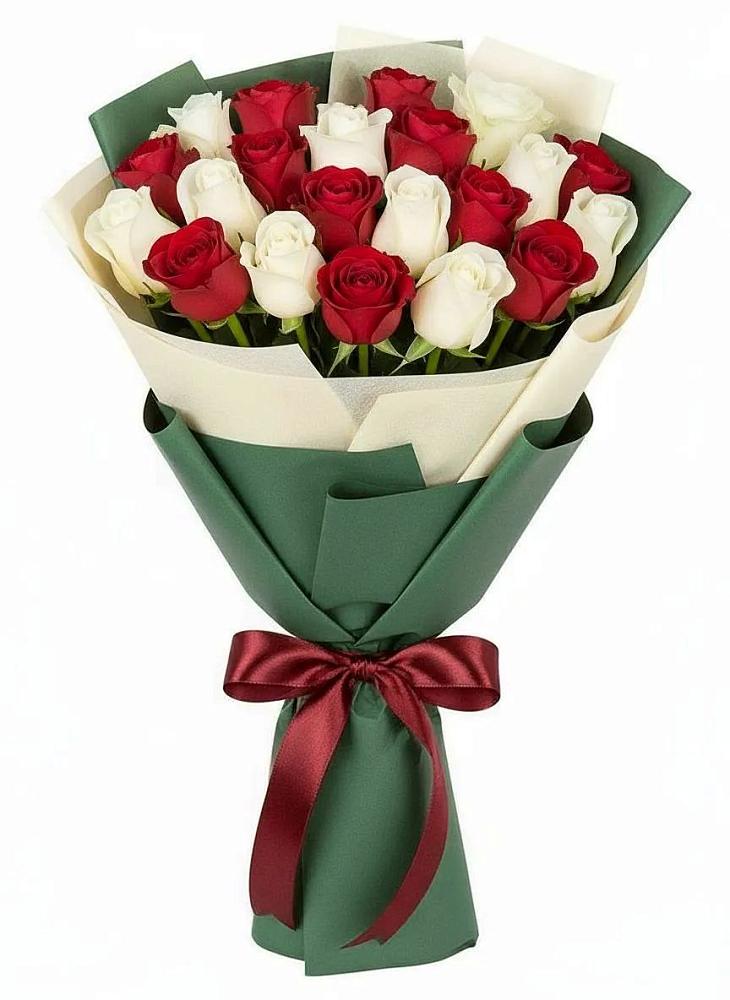 Букет Микс из красных и белых роз в Тамале