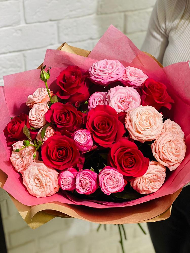 Букет цветов из: Розы в Тамале