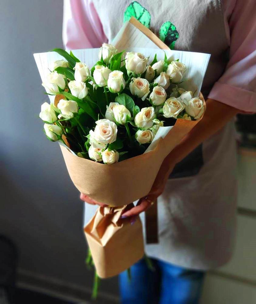 Букет цветов из: Розы в Тамале