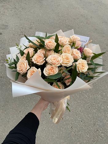 Букет Кремовые розы Латте в Тамале