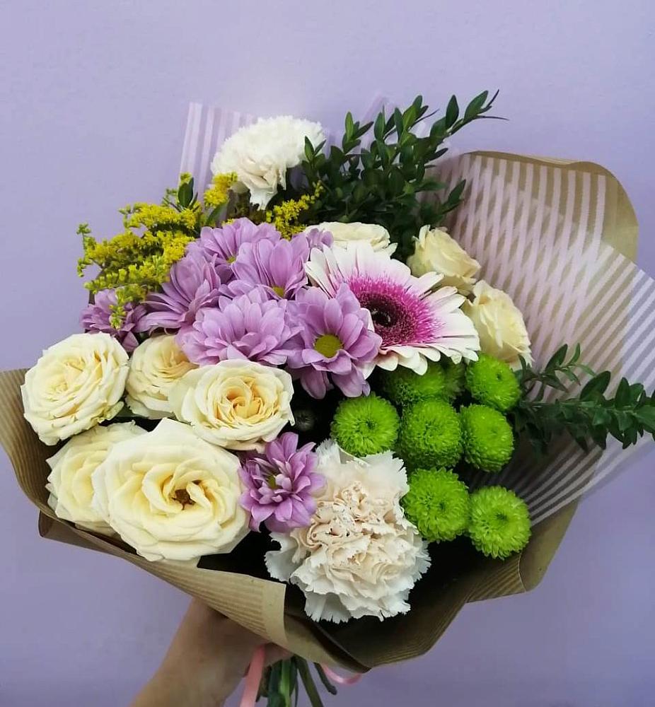 Букет цветов из: Хризантемы, Розы, Гвоздики и Герберы в Тамале