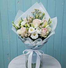 Букет цветов из:  Розы и Лизиантусы в Тамале