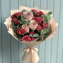 Букет цветов из:  Гвоздики и Розы в Тамале