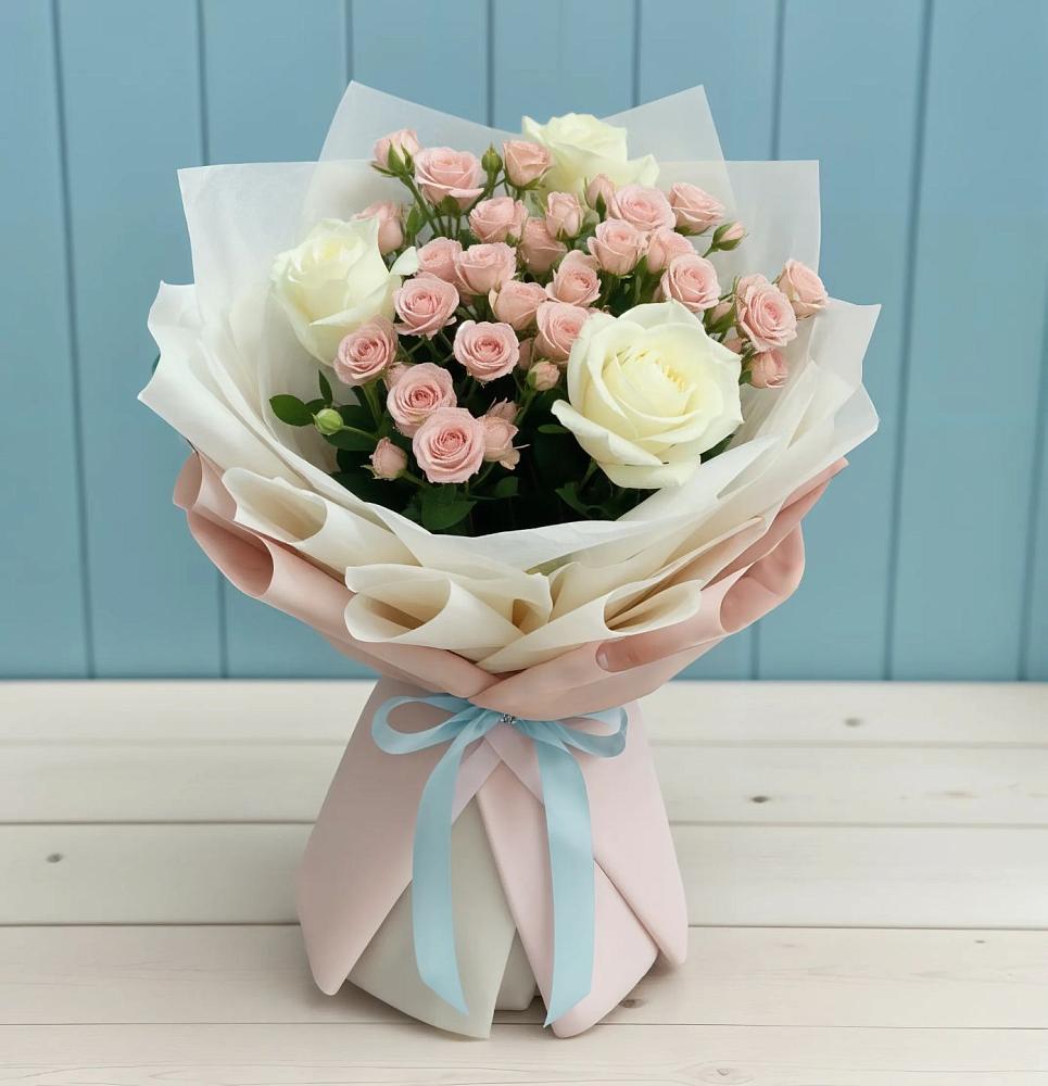 Букет цветов из: Розы в Тамале